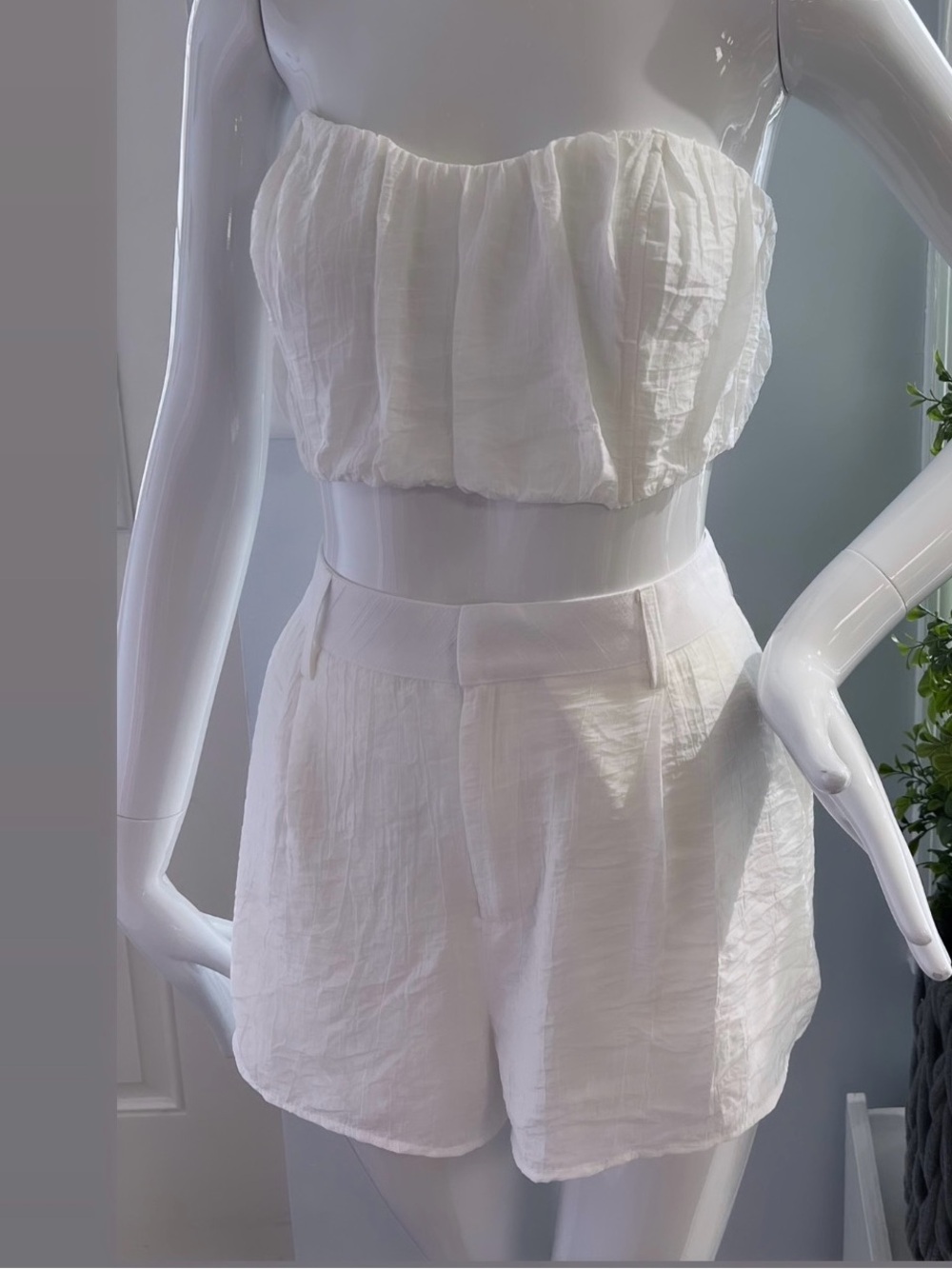 Le Lis Women's White High-Waist Linen Blend Shorts and Matching Top